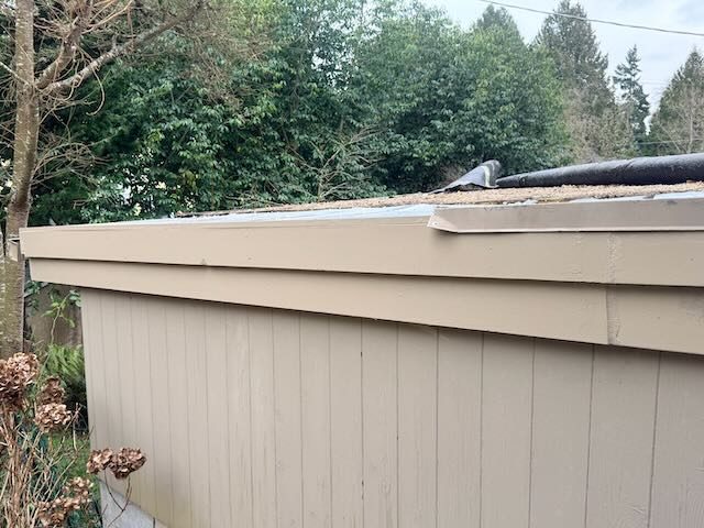 Rotted fascia board requiring repair